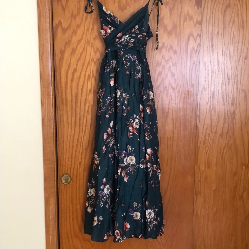 Lulu’s Meadow Flowers Green Multi Floral Print Tie-Strap Maxi Dress NWT